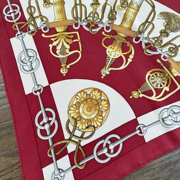 Hermès Red and Gold Scarf - Picture 4 of 10